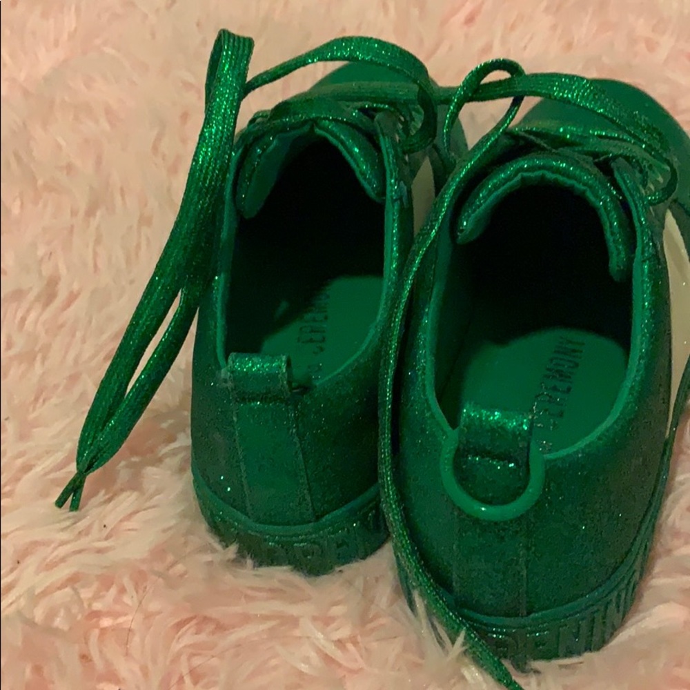 Sold - Picture 3 of 4